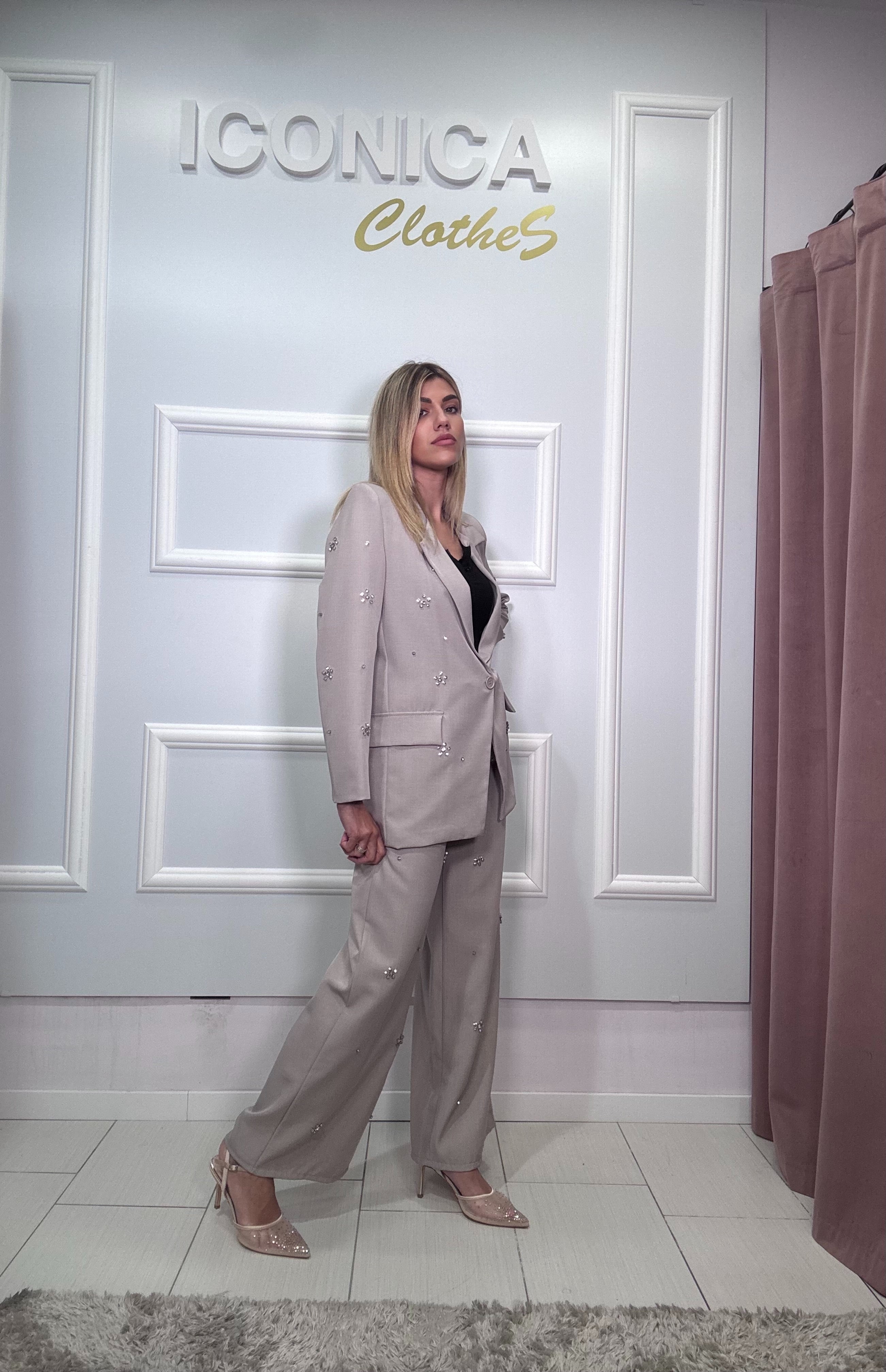 tailleur Strass