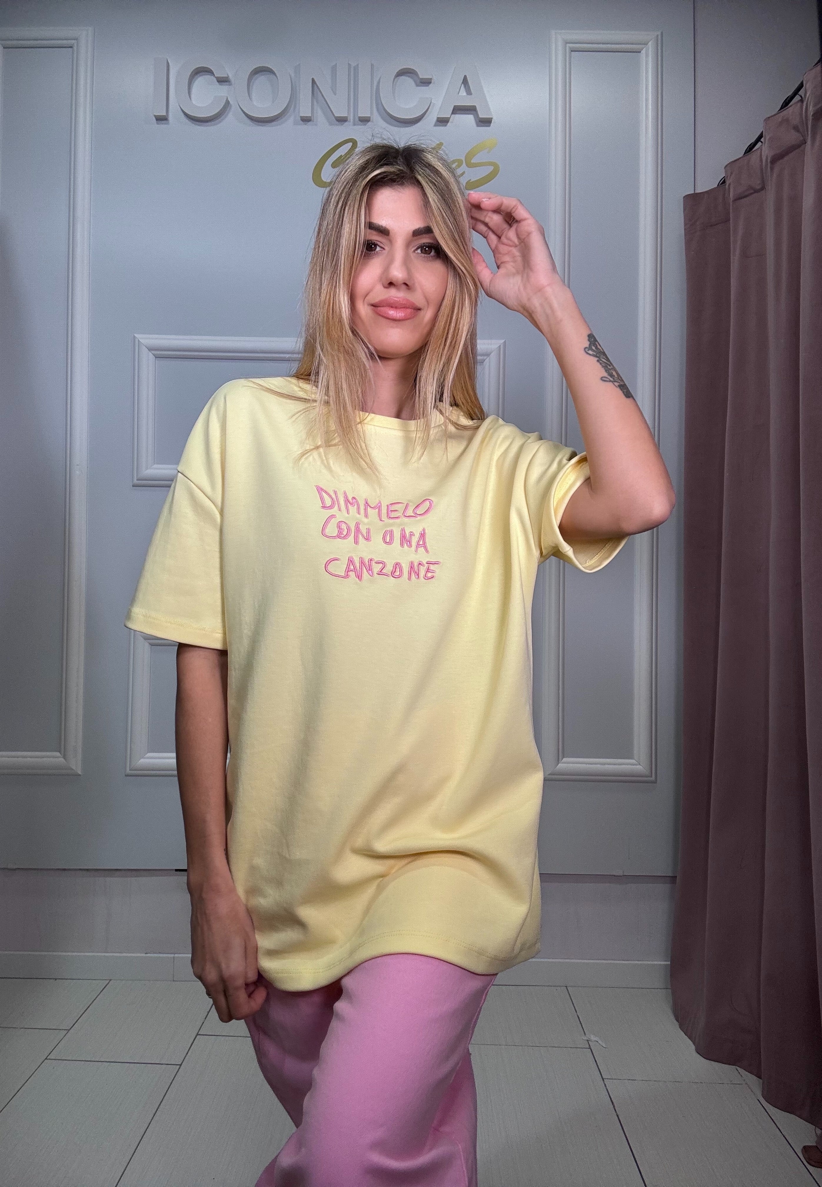 Dimmelo con una canzone